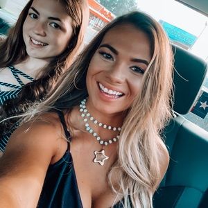 Meet your Posher, Madelyn